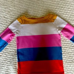 Boden Girl’s 5/6 multi striped long sleeve tee. Boat neck with thick stripes.